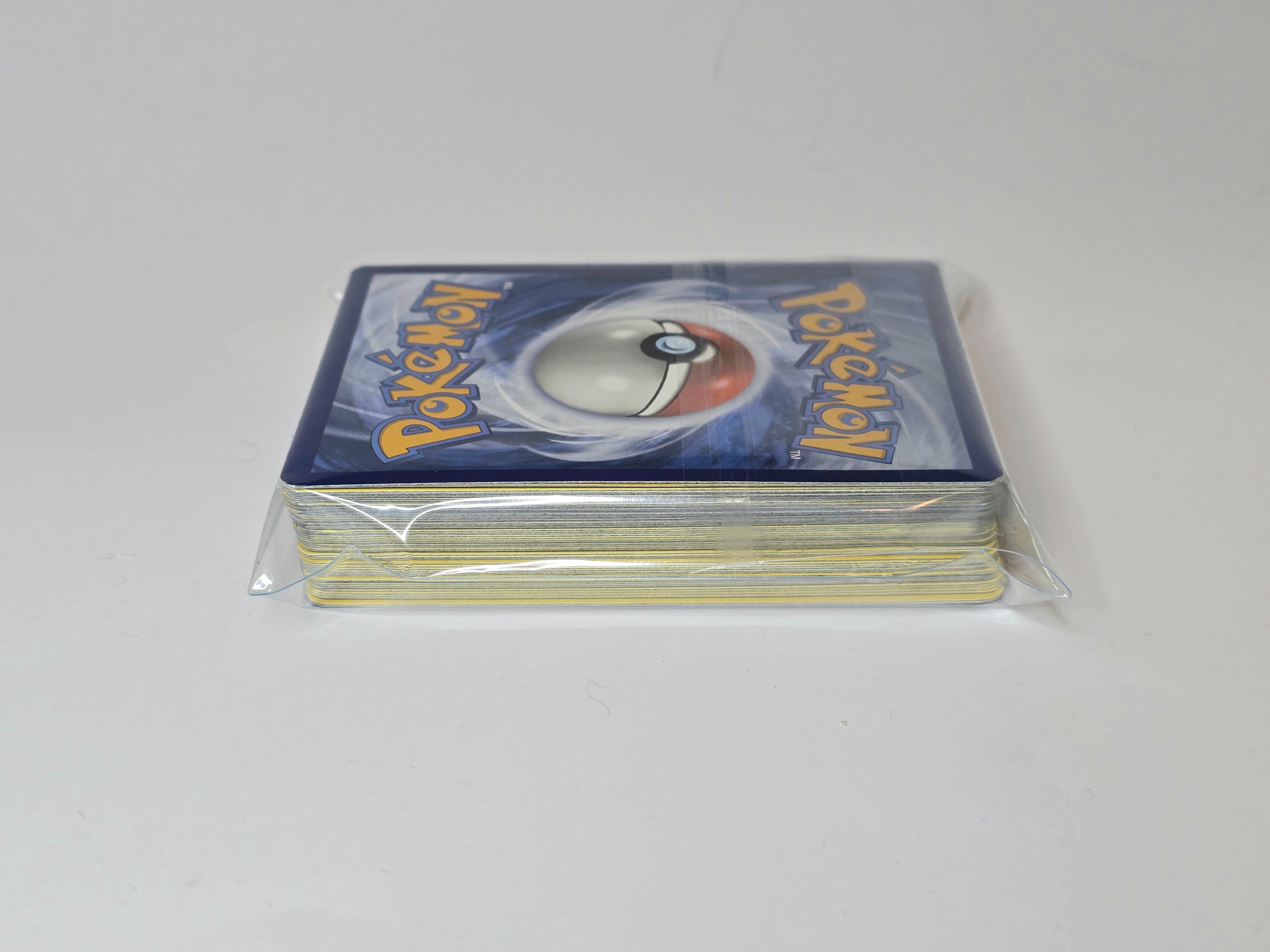Pokémon Mystery Starter Collection – 40 Cards + Guaranteed Foil (Played - Heavy Played Condition)